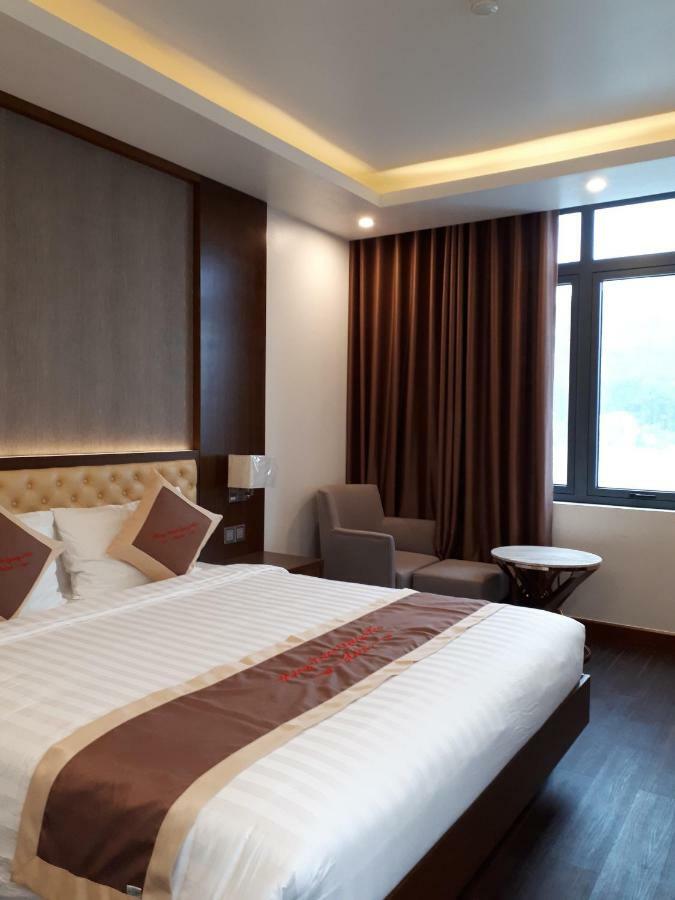Lake Hills Hotel Ha Long Exterior photo